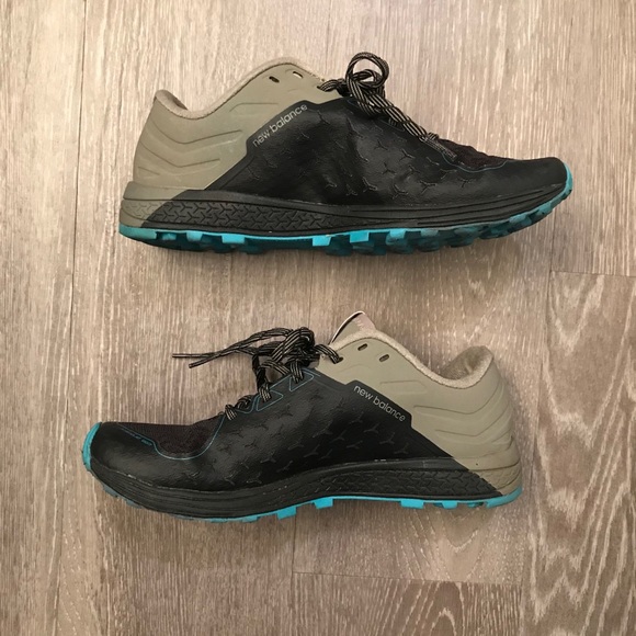 SOLD New Balance Vazee Summit v2 Trail Women sz 7 - Picture 2 of 7